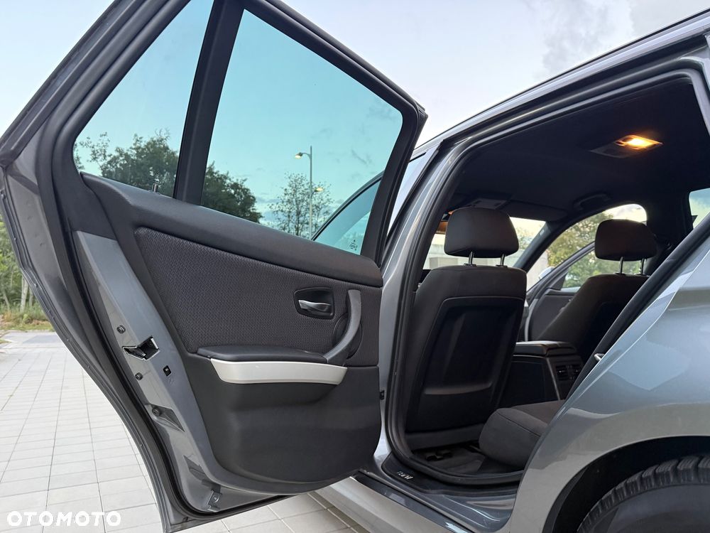 BMW Seria 3 - 24