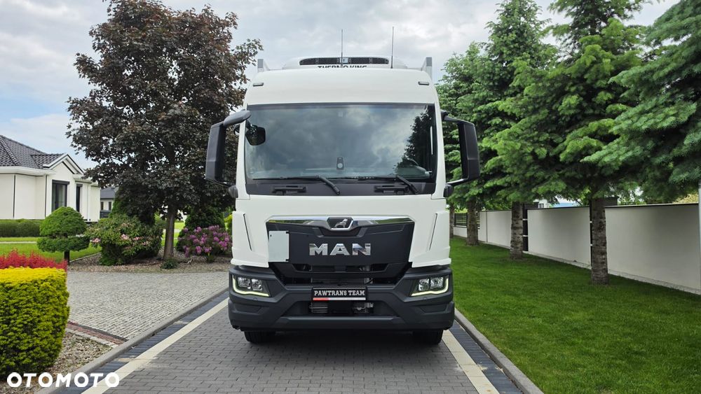 MAN MAN///TGM///18 290///2023/// 18000KG///8.20///20 EUROPALETY/// CHŁODNIA///THERMO KING///DRUKARKA/// - 2