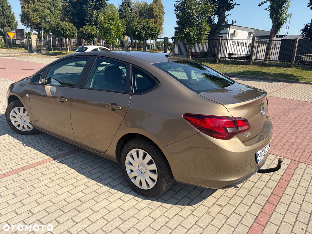 Opel Astra 1.6 Edition - 9