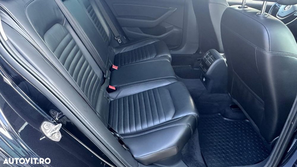Volkswagen Passat - 17