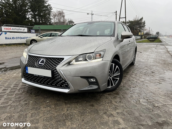 Lexus CT 200h Dynamic Line