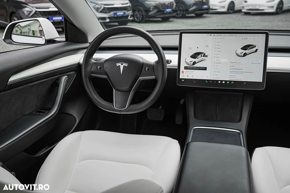 Tesla Model 3 Standard Reichweite Plus Hinterradantrieb - 16