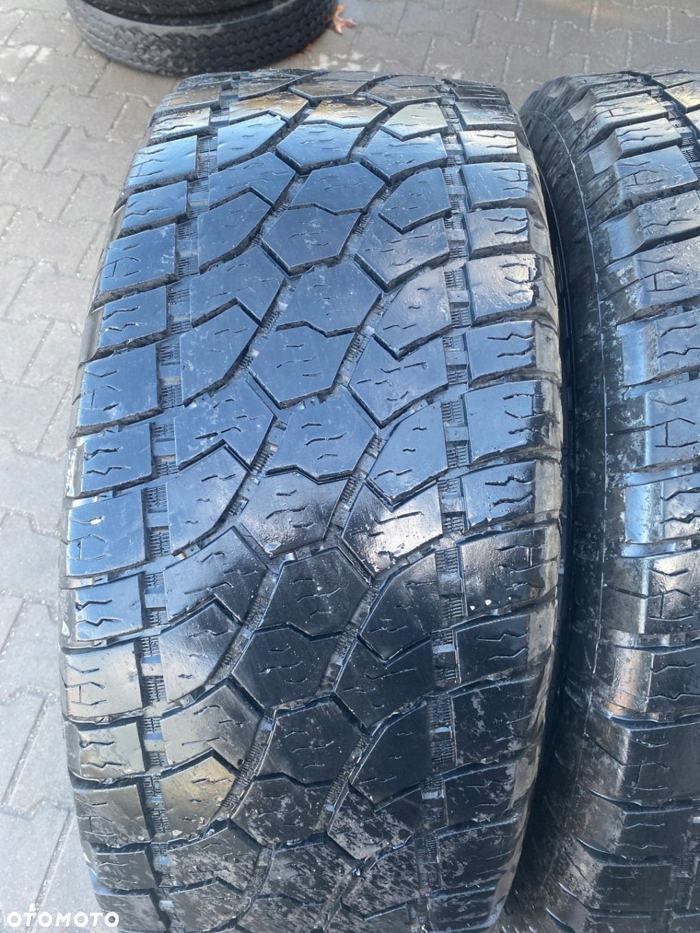 35x12.50-22 117Q Radar Renegade A/T 2szt. - 2