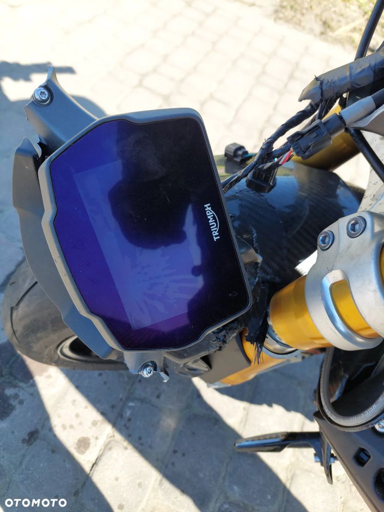 Triumph Speed Triple - 10