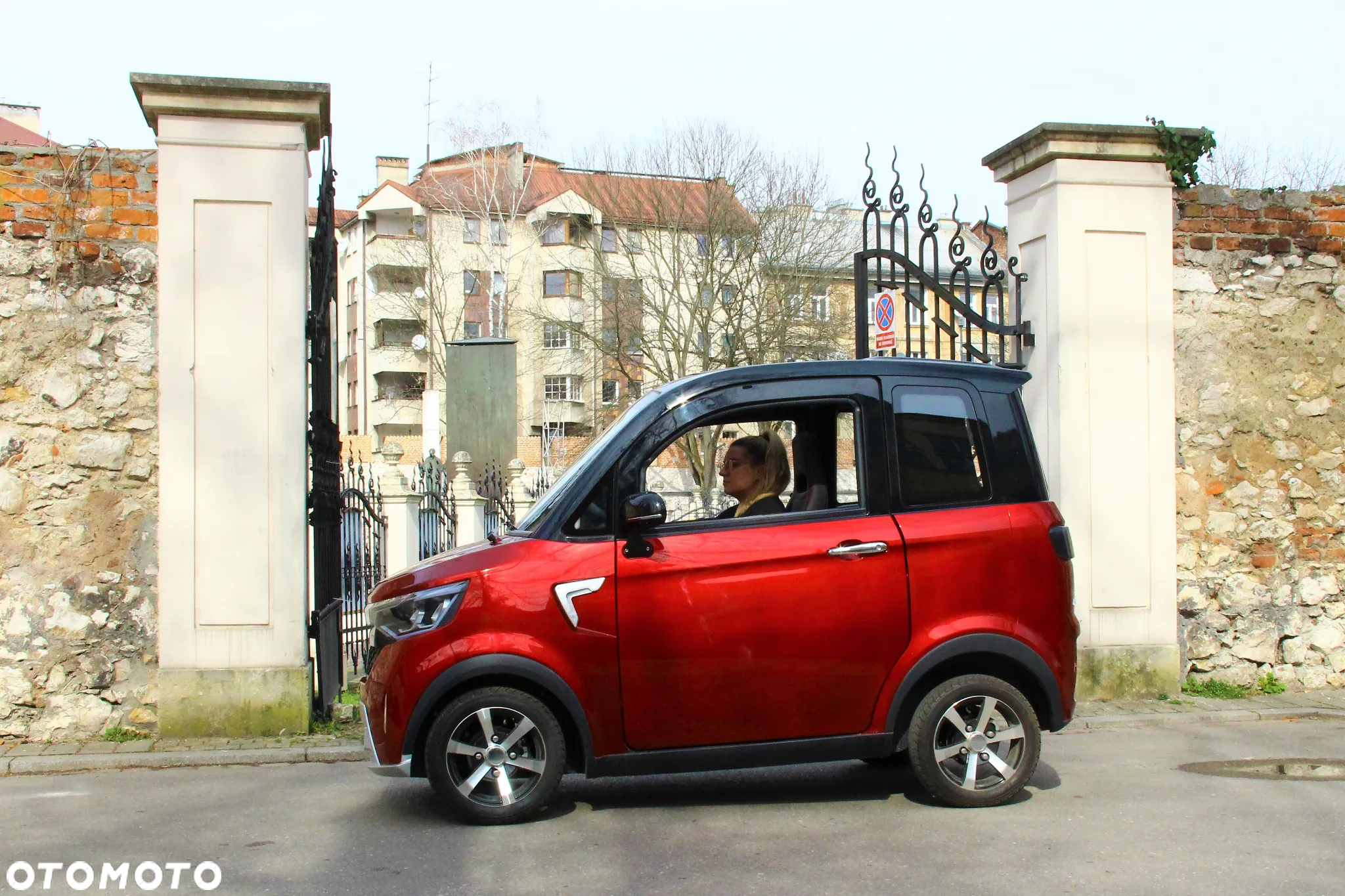 ELECTRORIDE Futuri 4 - 17