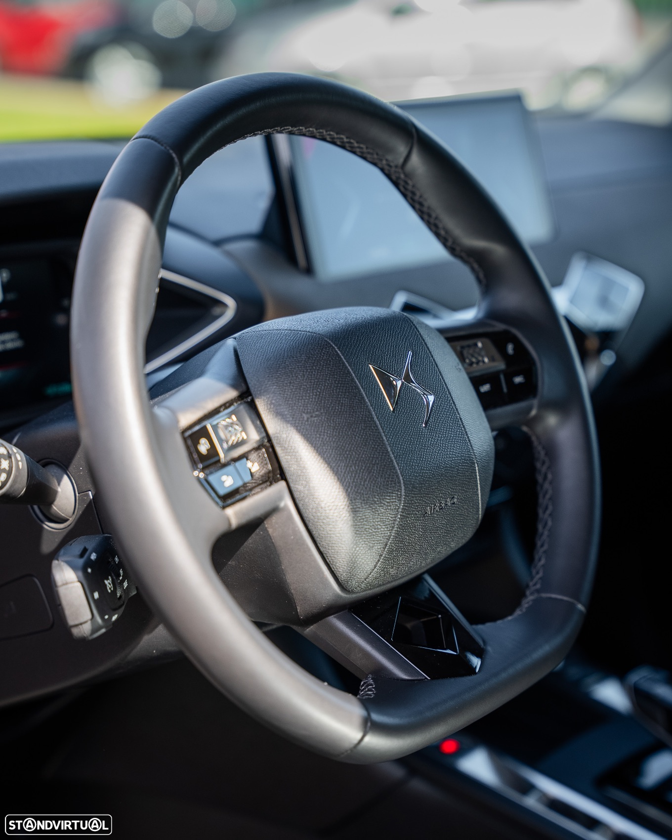DS DS3 Crossback E-TENSE PERFORMANCE LINE - 29
