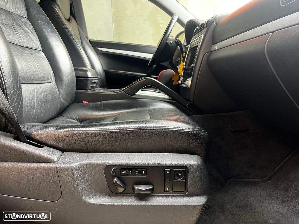 Porsche Cayenne S Tiptronic - 13