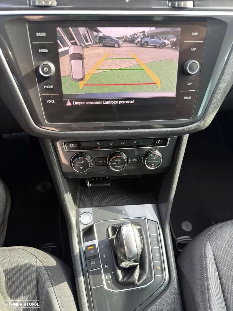 VW Tiguan 2.0 TDI Highline DSG - 17