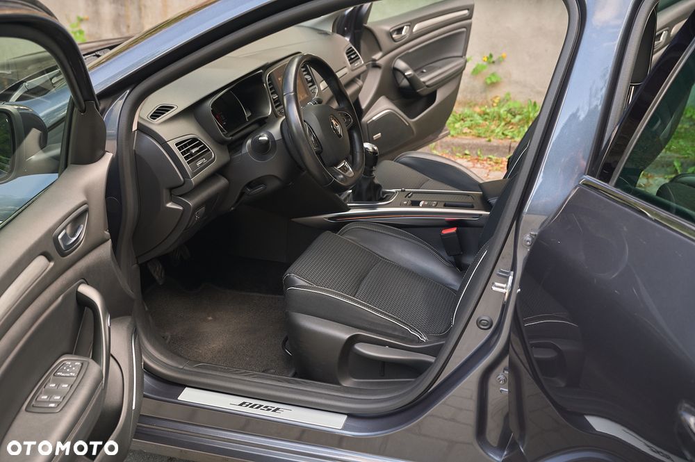 Renault Megane TCe 140 GPF BOSE EDITION - 20