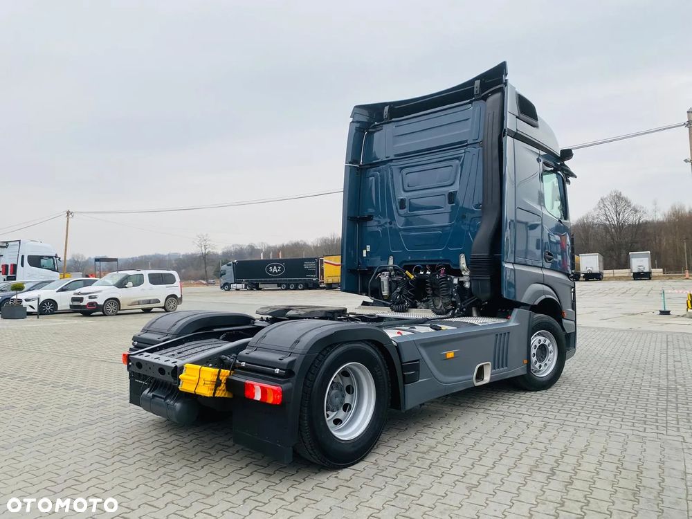 Mercedes-Benz Actros 1845 Retarder Bogato Wyposażony Niemcy niski Przebieg - 4