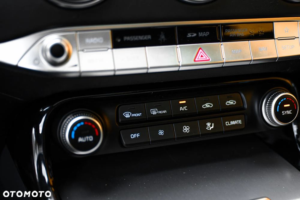 Kia Stinger 2.0 T-GDI GT Line - 17
