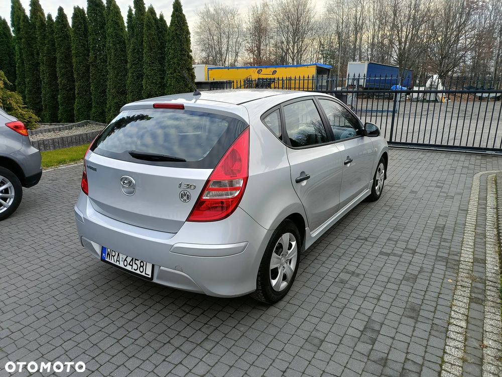 Hyundai i30 1.4 Classic + - 3