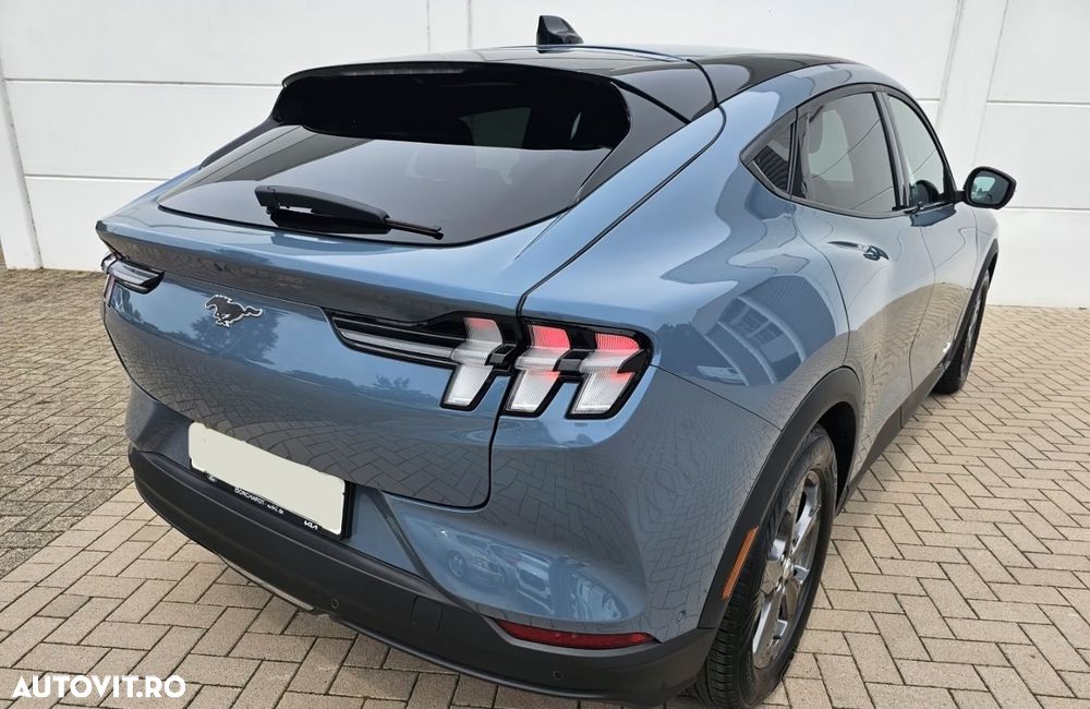 Ford Mustang Mach-E Standard - 4