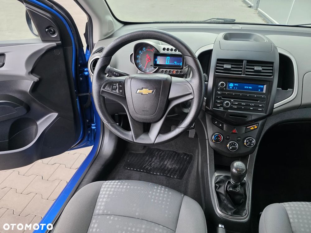 Chevrolet Aveo 1.2 LS - 13