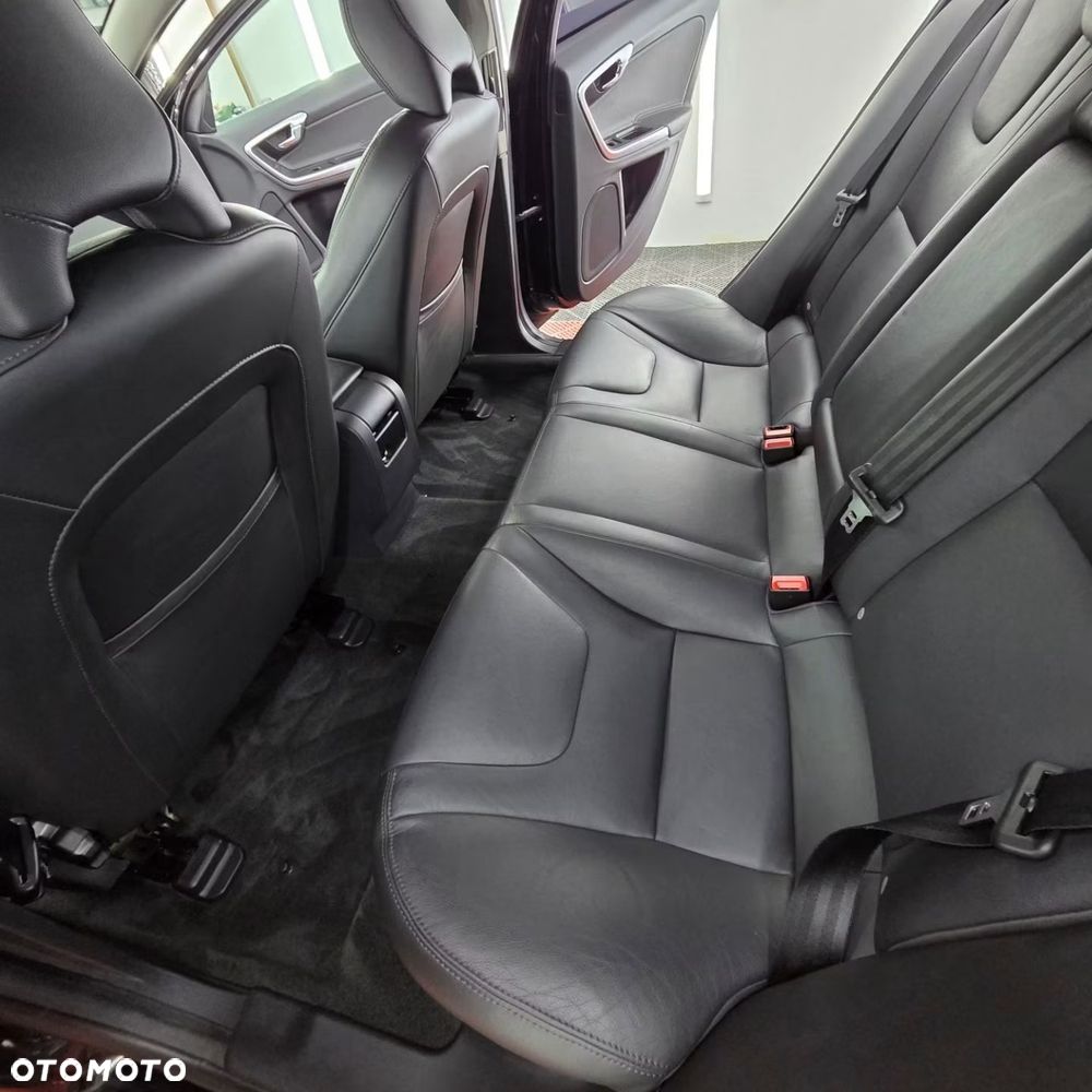Volvo S60 D2 Drive-E Momentum - 7