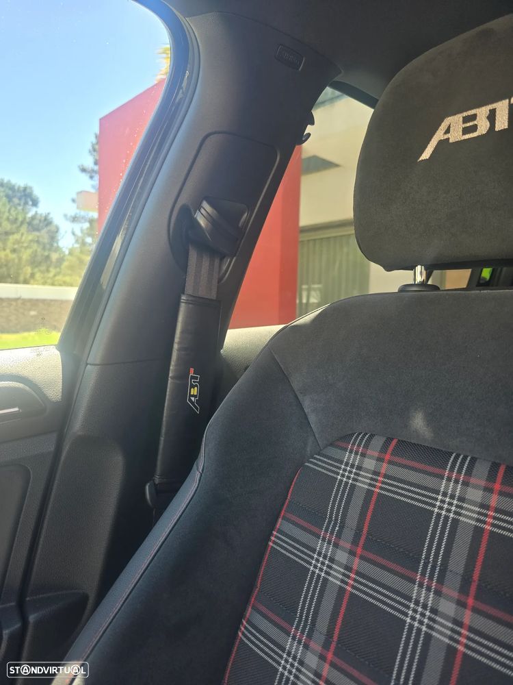 VW Golf 2.0 TSI R DSG - 8