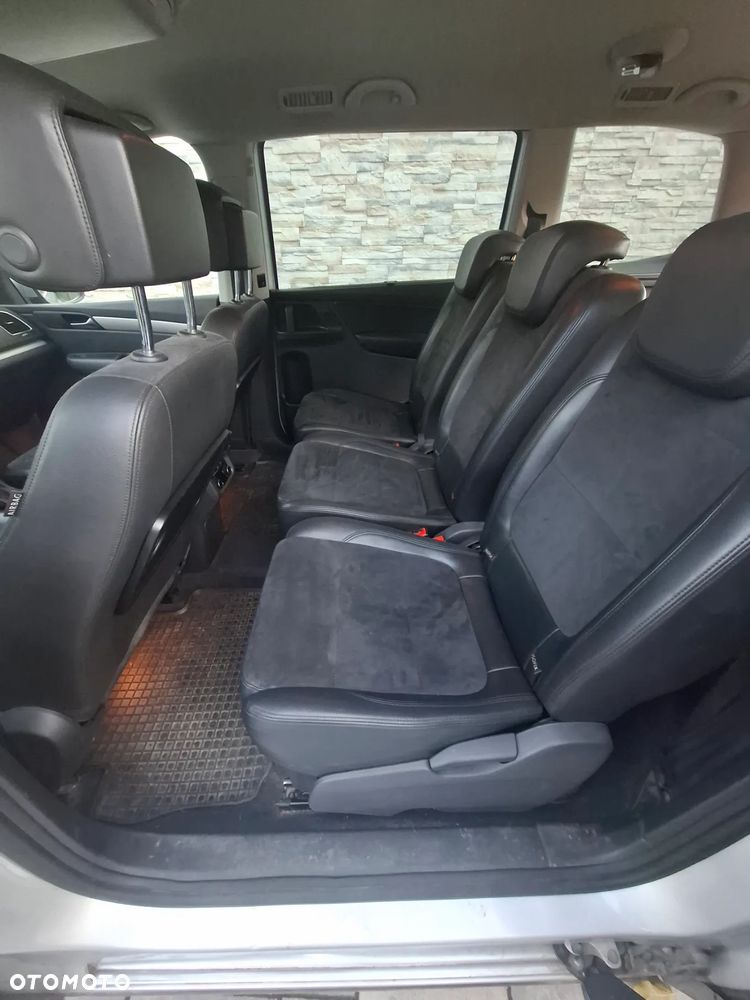 Volkswagen Sharan 2.0 TDI Trendline DSG - 14