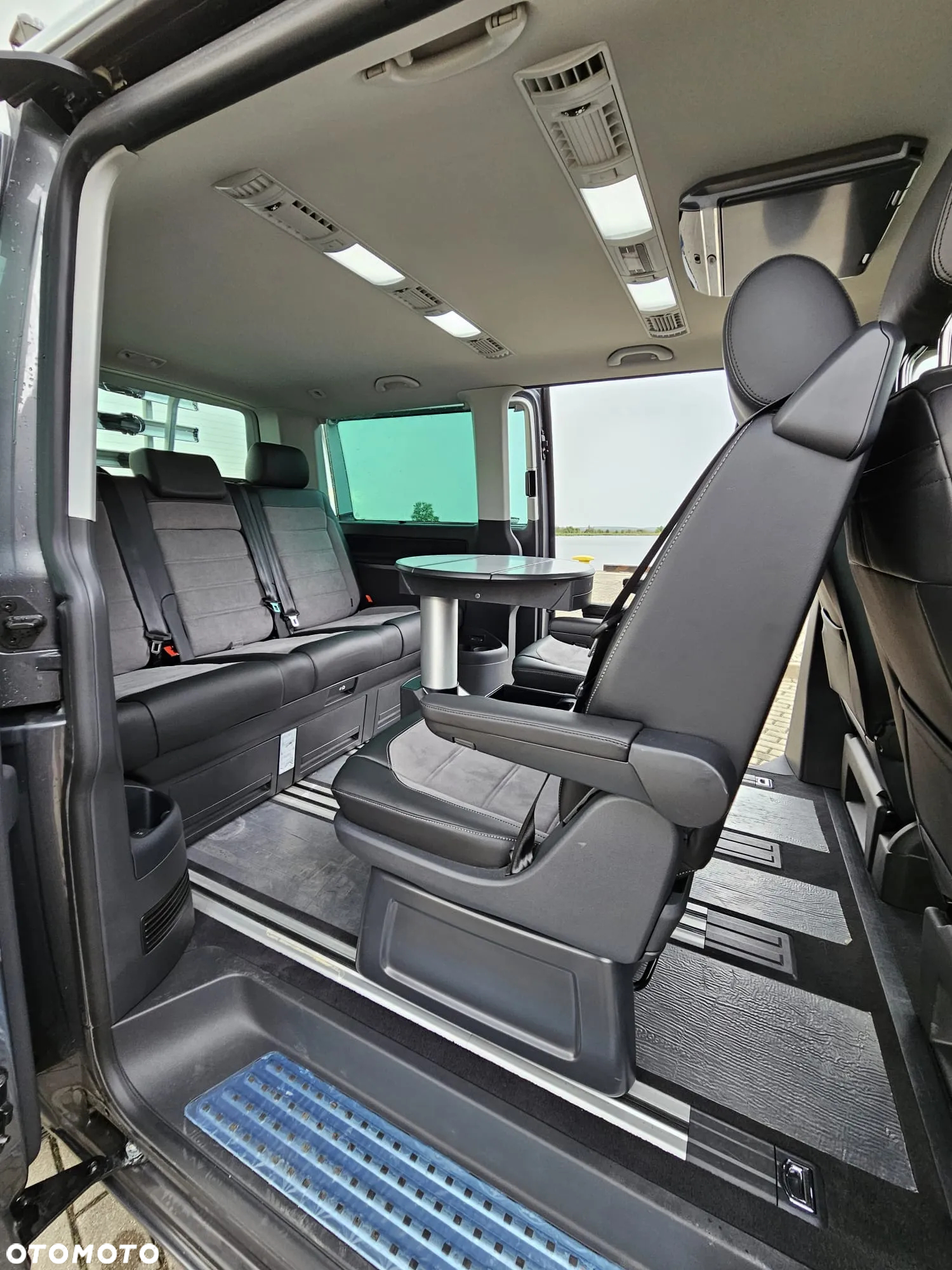 Volkswagen Multivan 6.1 2.0 TDI L1 Highline 4Motion DSG - 6