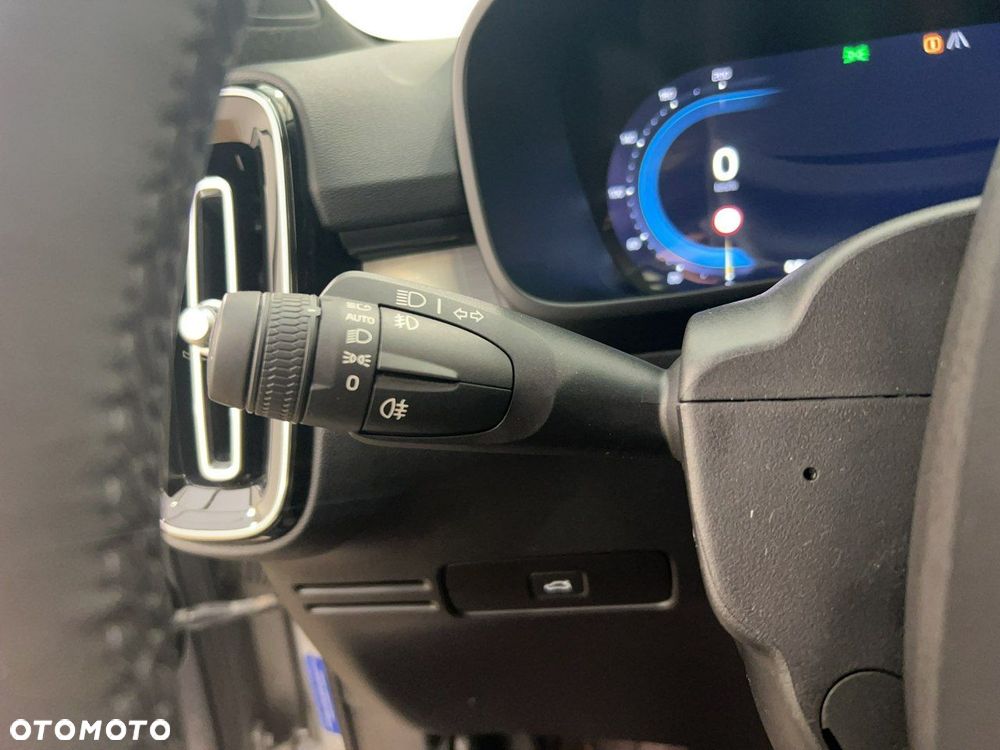 Volvo XC 40 B3 Core - 26