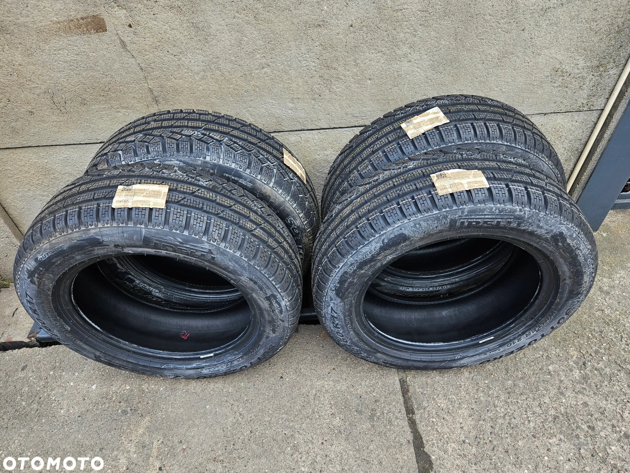 OPONY PIRELLI SOTTOZERO II WINTER 210 215/60 R17 96H. - 2