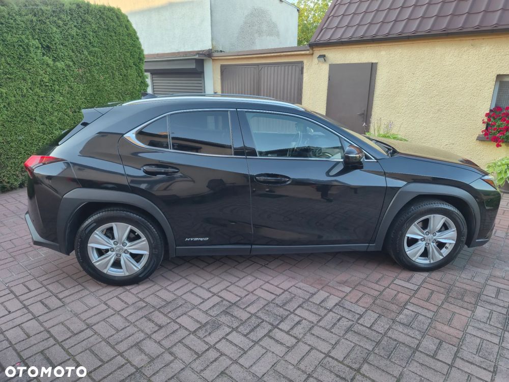 Lexus UX 250h Prestige AWD - 6