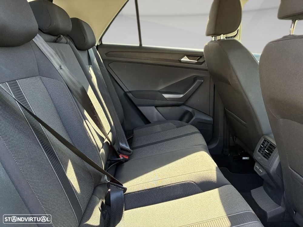 VW T-Roc 1.0 TSI Urban - 15