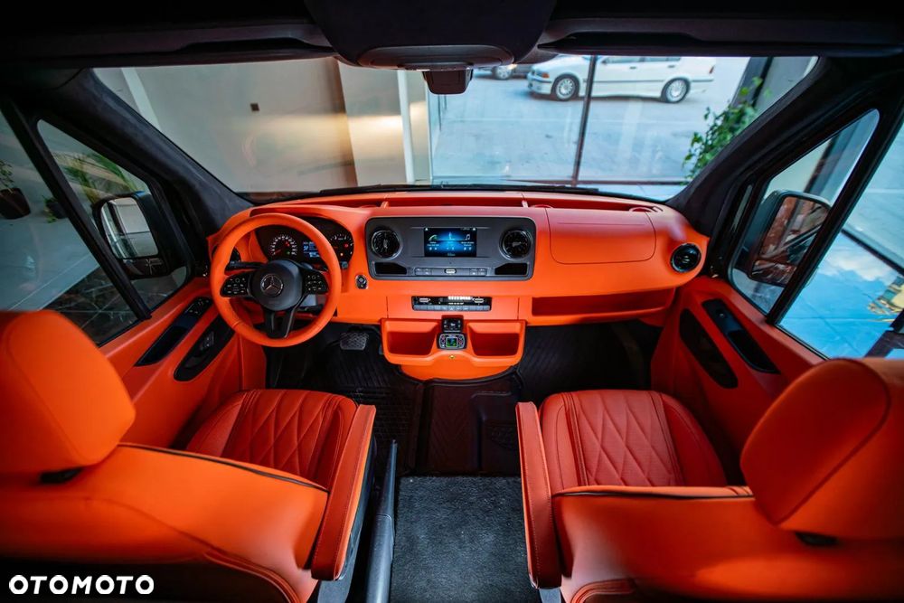 Mercedes-Benz Sprinter - 5