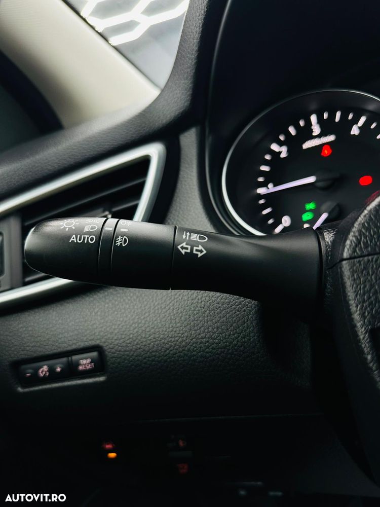 Nissan Qashqai 1.5 DCI N-WAY - 28