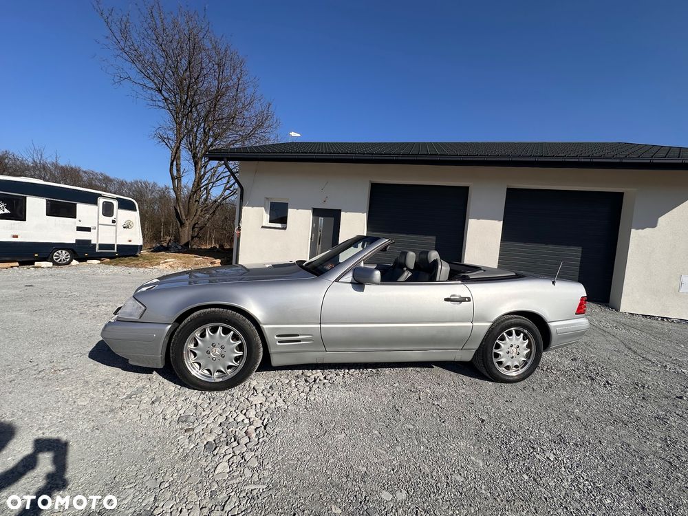 Mercedes-Benz SL - 11