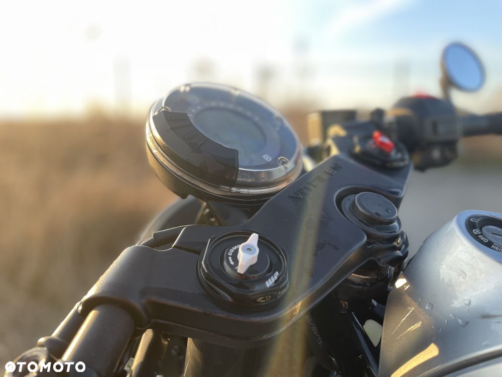 Husqvarna Vitpilen - 13