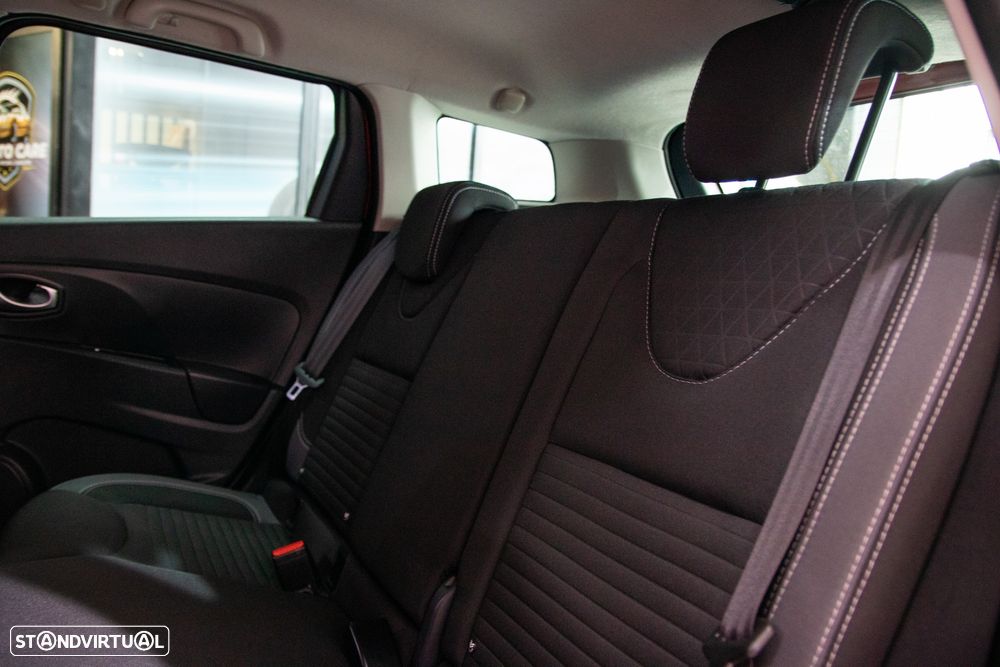 Renault Clio Sport Tourer Energy TCe 120 EDC Limited - 12