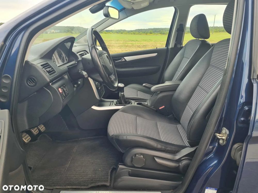 Mercedes-Benz Klasa B - 10