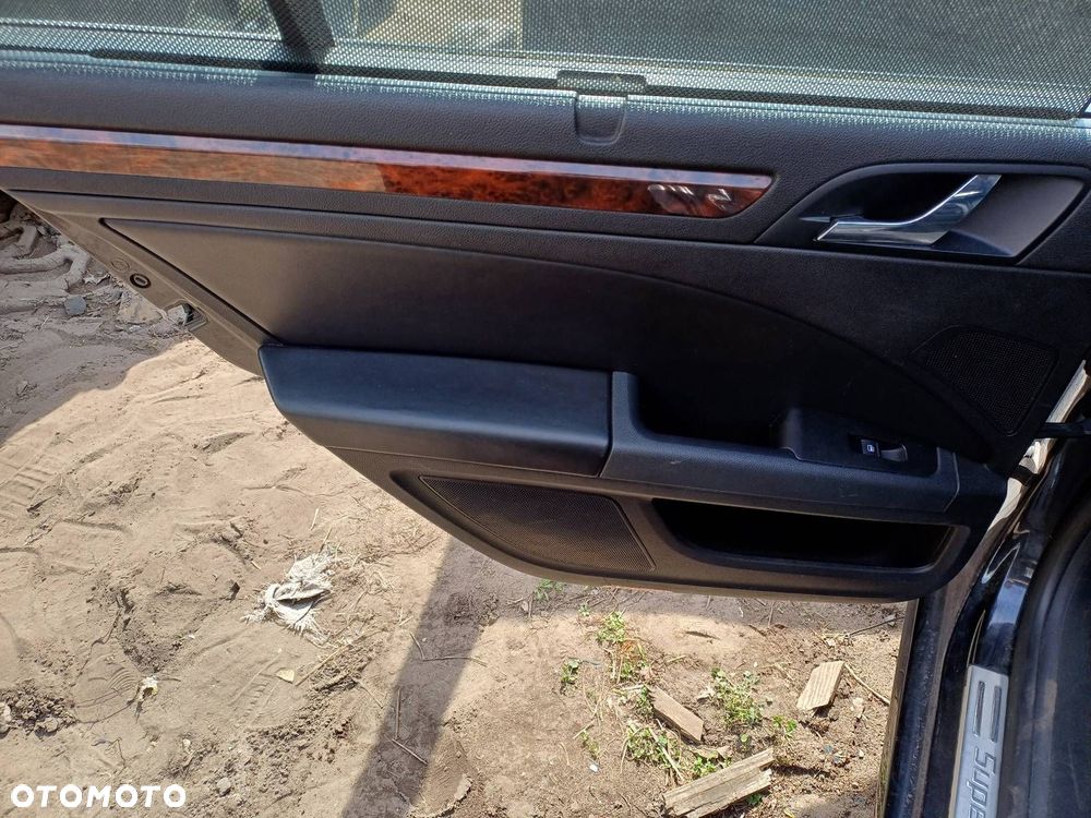 FOTELE KOMPLET LEWY PRAWY KANAPA TYŁ + BOCZKI SKODA SUPERB II SEDAN - 24