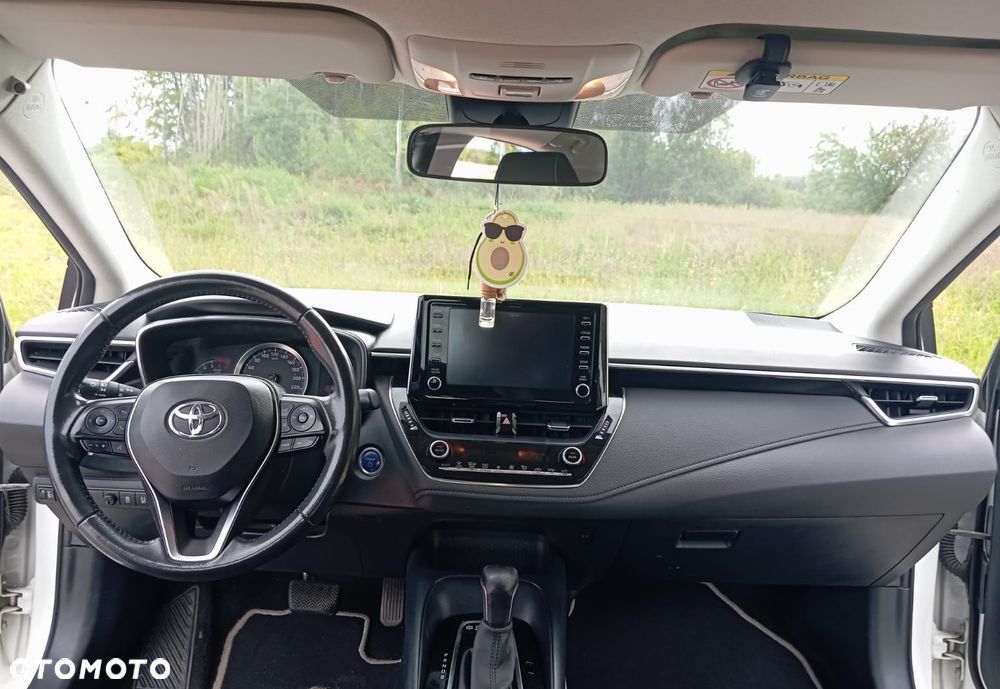 Toyota Corolla - 10