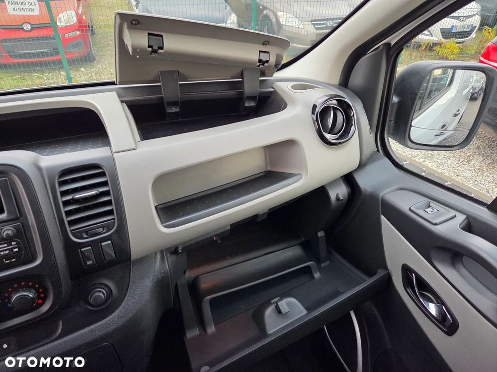 Renault TRAFIC - 25