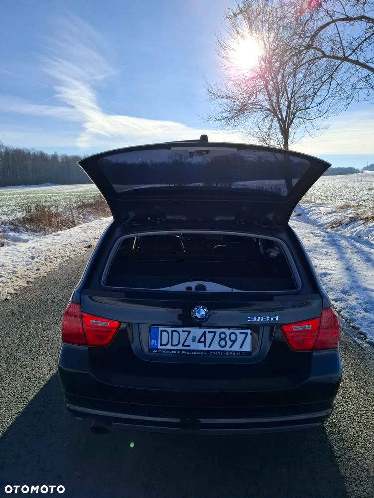 BMW Seria 3 318d - 9