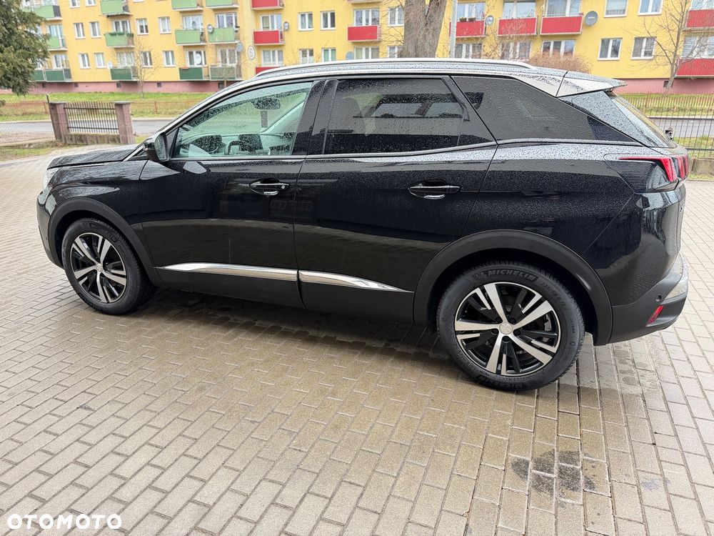 Peugeot 3008 1.2 PureTech Allure S&S - 11