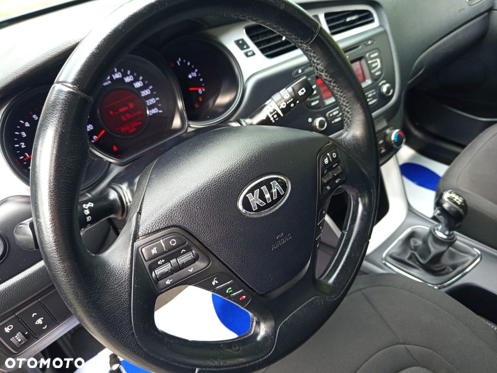 Kia Ceed 1.6 Crdi Comfort + - 35