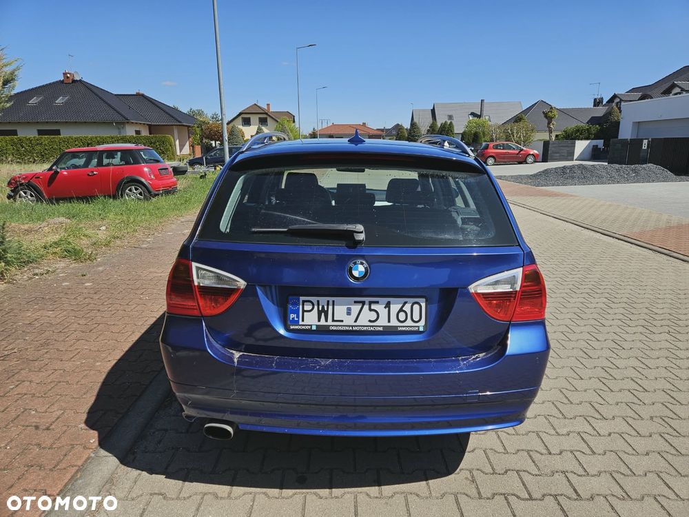 BMW Seria 3 320d - 12