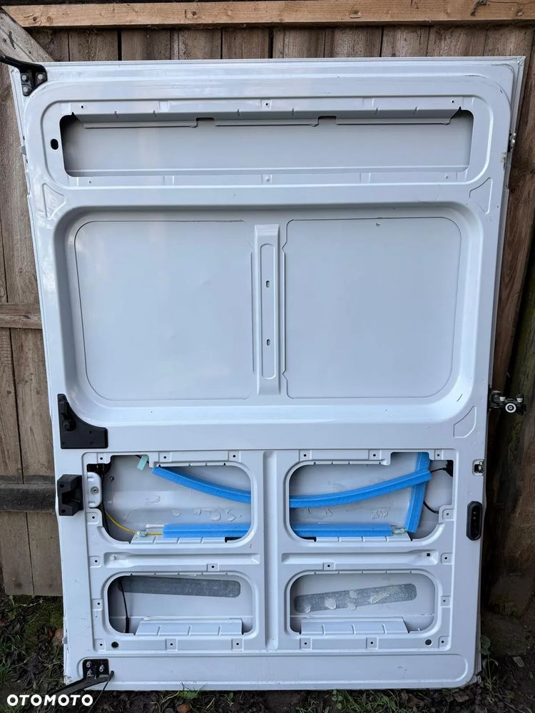 Drzwi boczne przesuwne Citroen Jumper Peugeot Boxer Fiat Ducato białe 2024 - 2