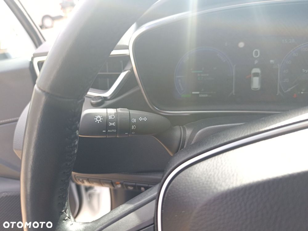 Toyota Corolla 1.8 Hybrid Style - 33