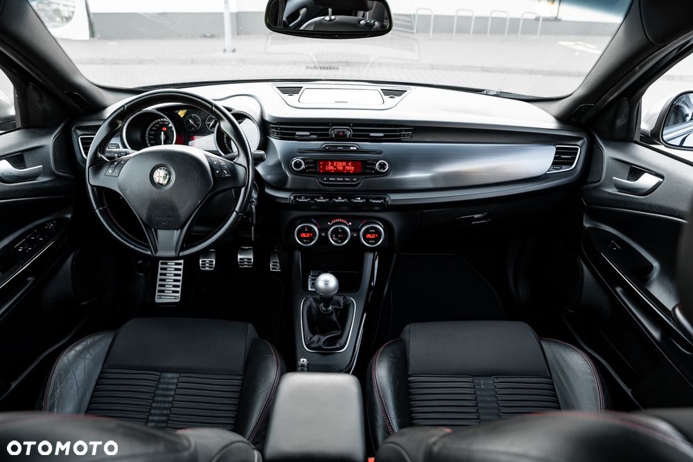 Alfa Romeo Giulietta ver-1-4-tb - 28