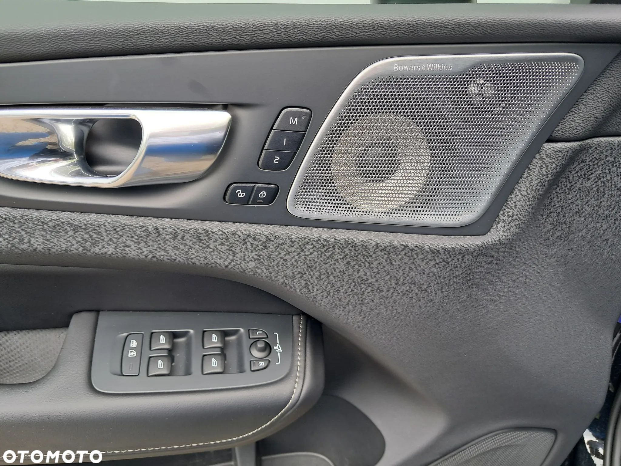 Volvo XC 60 - 16