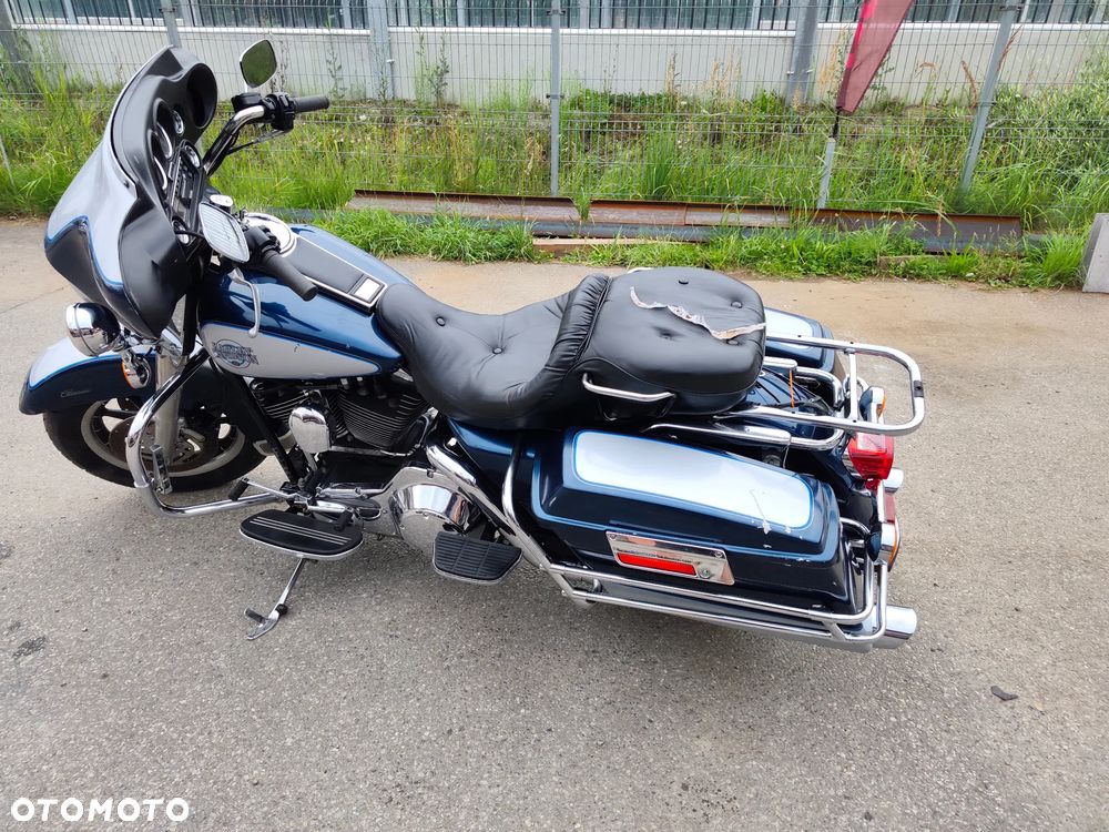 Harley-Davidson FLHT Electra Glide Standard - 2