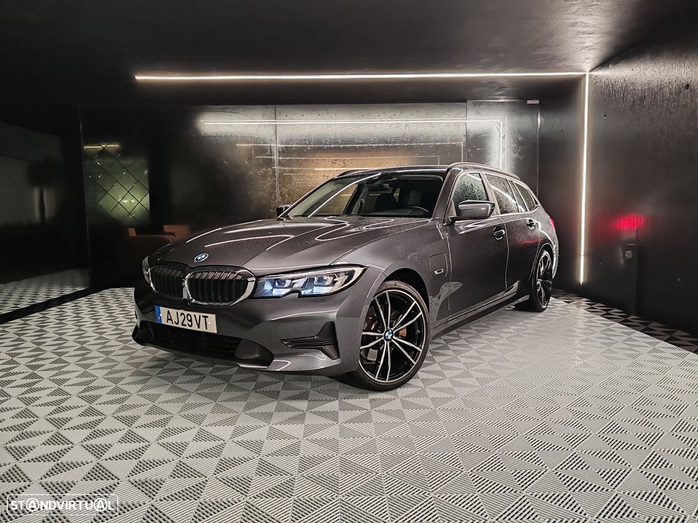 BMW 320 e Touring Corporate Edition Auto - 1