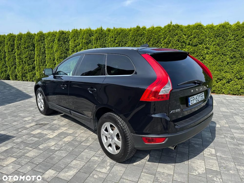 Volvo XC 60 T6 AWD Momentum - 1