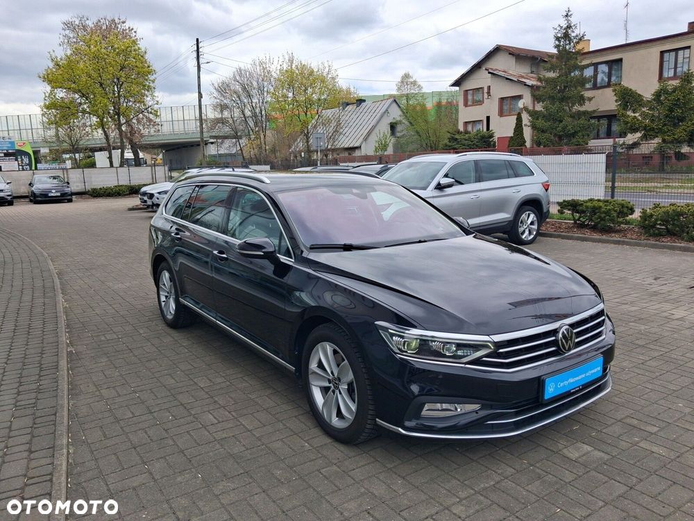 Volkswagen Passat - 37