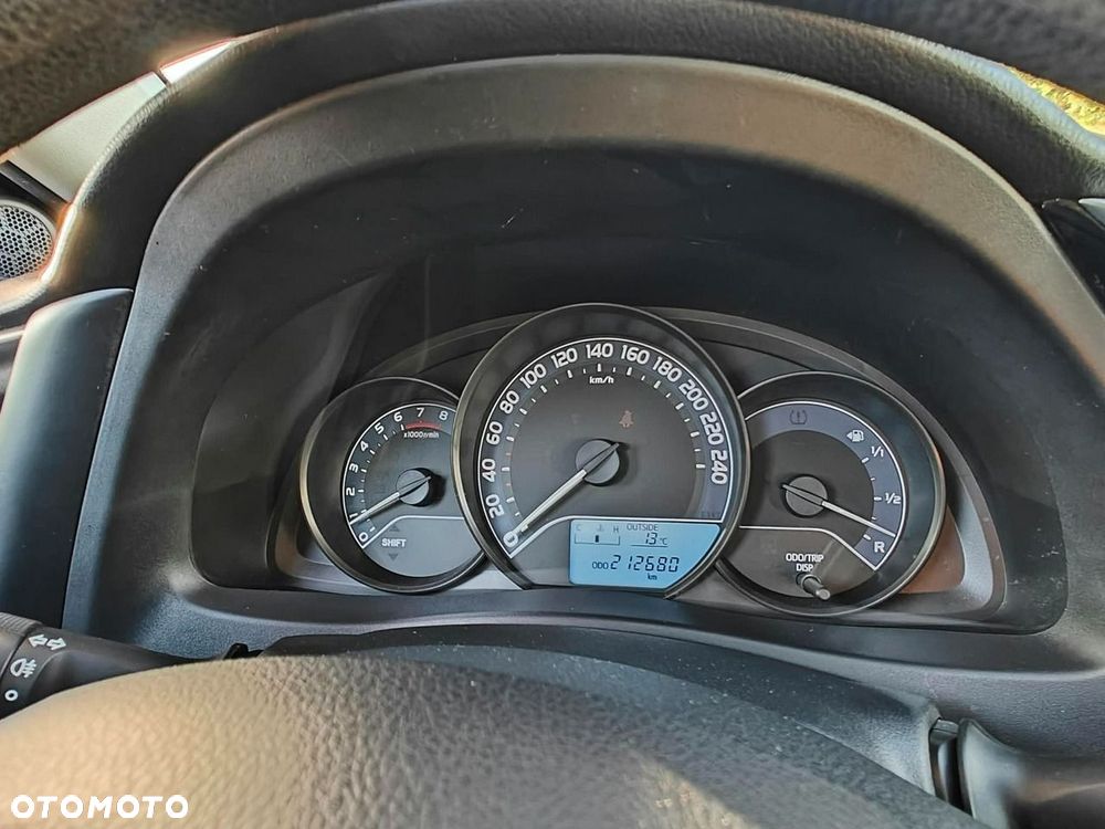 Toyota Auris - 16