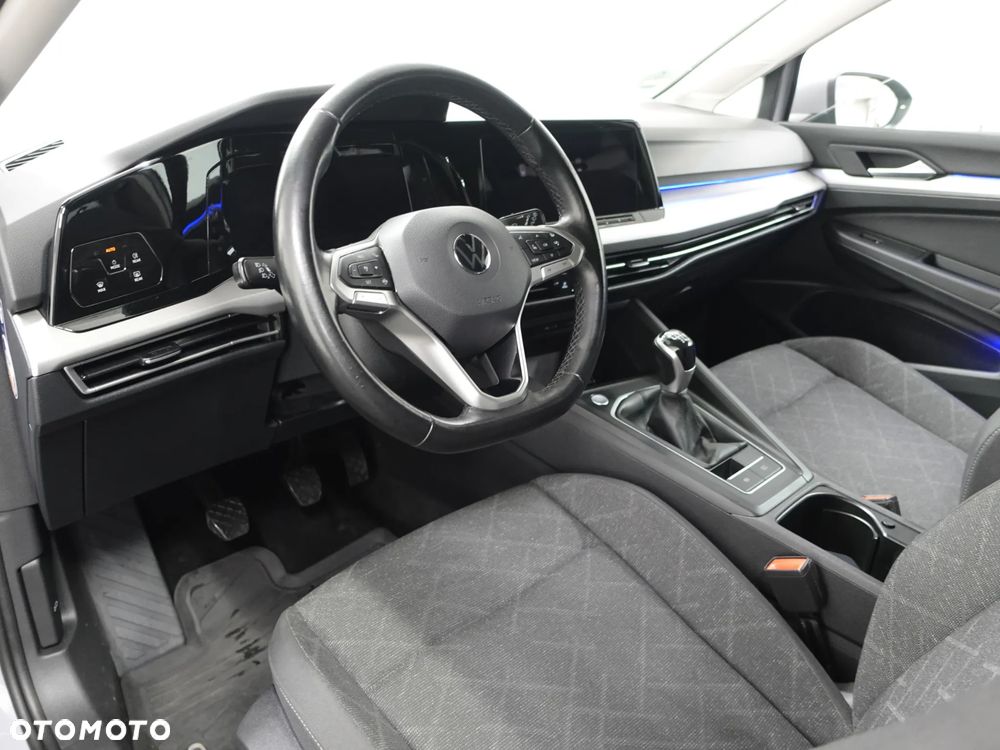 Volkswagen Golf 2.0 TDI SCR Life - 17