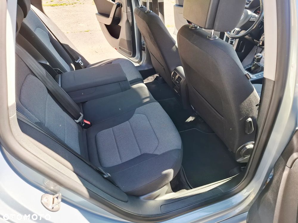 Volkswagen Passat 2.0 TDI BlueMotion Technology Comfortline - 18